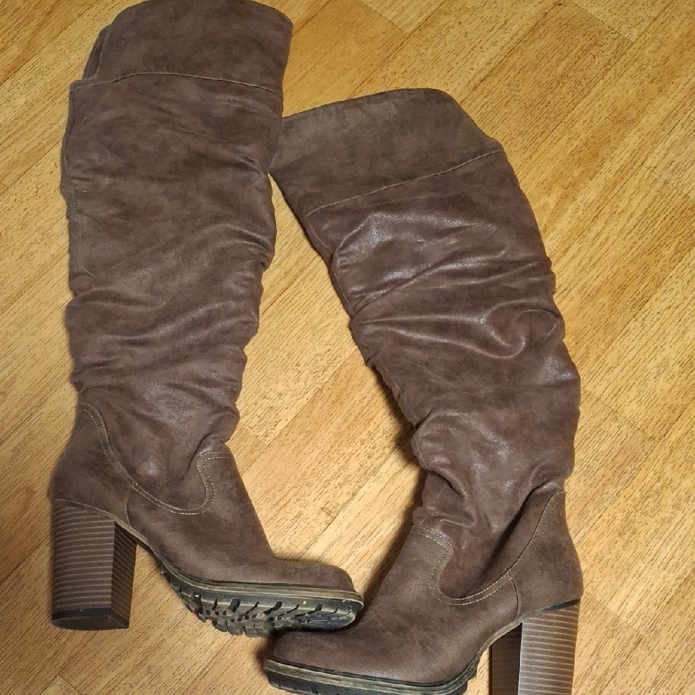 Brown Over the Knee Boots with Chunky Heel